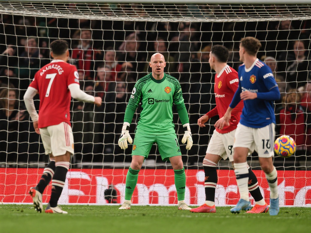 尽管滕哈格将核心责任指向门将，但比赛后的