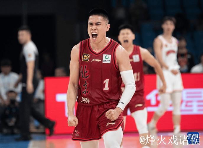 陈盈骏爆发+三分火力全开 北汽男篮轻取新疆豪取两连胜 陈盈骏爆发+三分火力全开 北汽男篮轻取新疆豪取两连胜